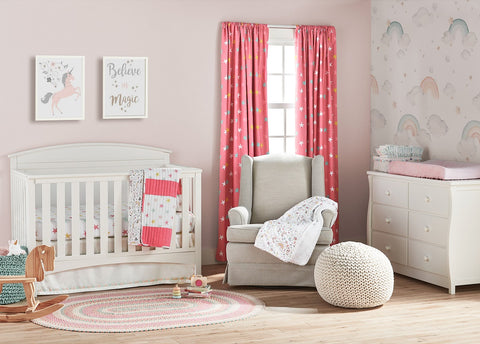 Collection de chambre d'enfant organisée par Lush Decor Baby, motif cœur et arc-en-ciel de licorne